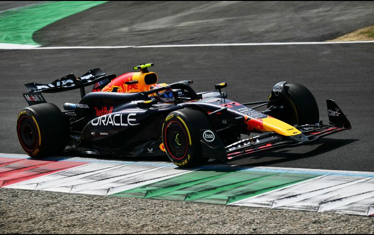 El mexicano Checo Pérez sumó 4 puntos y se mantuvo en el mismo lugar en la clasificación. AFP / ARCHIVO