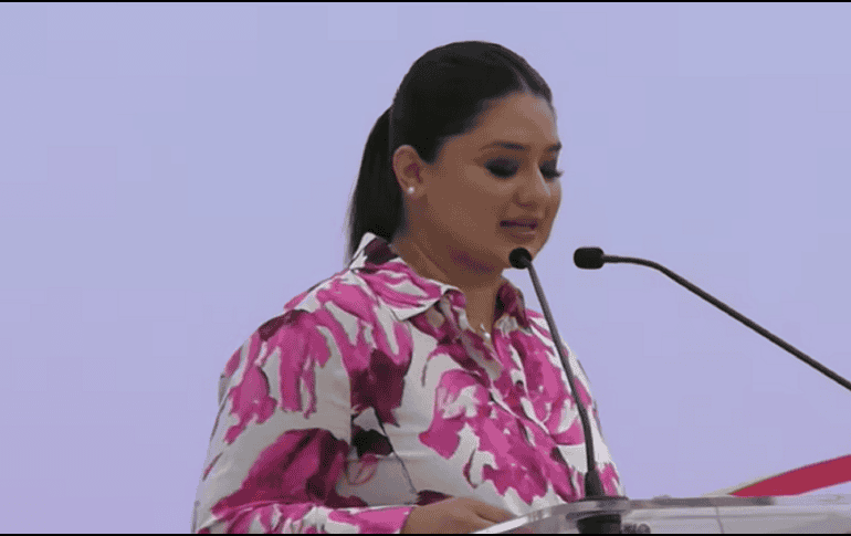 La munícipe interina mostró el respaldo a sus antecesoras, María Elena Limón, quien fuera presidenta municipal por dos periodos, desde el 2015 al 2021. ESPECIAL