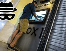 Los delincuentes podrían utilizar la información robada de varias maneras; piden estar alerta. AFP / ARCHIVO