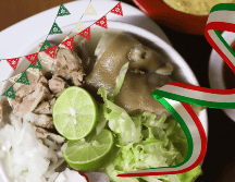 Una noche mexicana es enmarcada con platillos y bebidas típicos, entre los que destacan el pozole, el platillo más famoso para las fiestas patrias. EL INFORMADOR / ARCHIVO