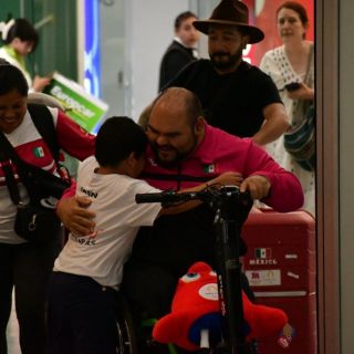 Jesús Castillo vive emotivo reencuentro