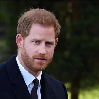 La corona británica tiende puentes con el príncipe Enrique