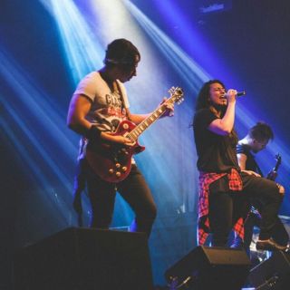 ¿Cuál es la mejor banda de rock en español en la historia de la música según la IA?