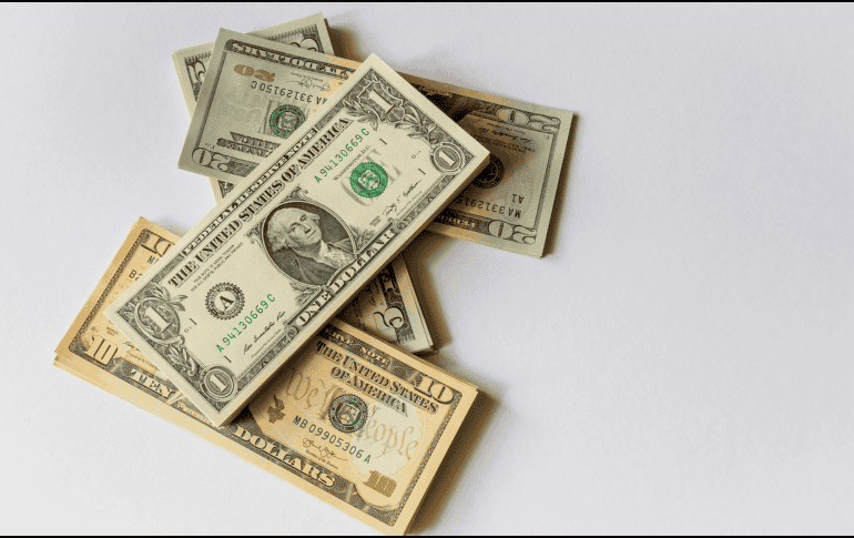 El dólar ha mostrado una disminución del 1.22%. Canva