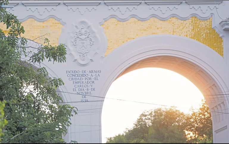 Escudo de armas. Concedido a la ciudad en 1539 por el emperador Carlos V. EL INFORMADOR/H. Figueroa