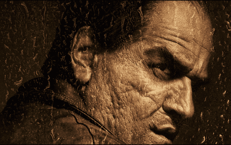 Colin Farrell luce irreconocible en la serie de 