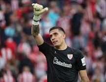 El arquero Alex Padilla regresó a la actividad con el Athletic de Bilbao. EFE/ L. Tejido.