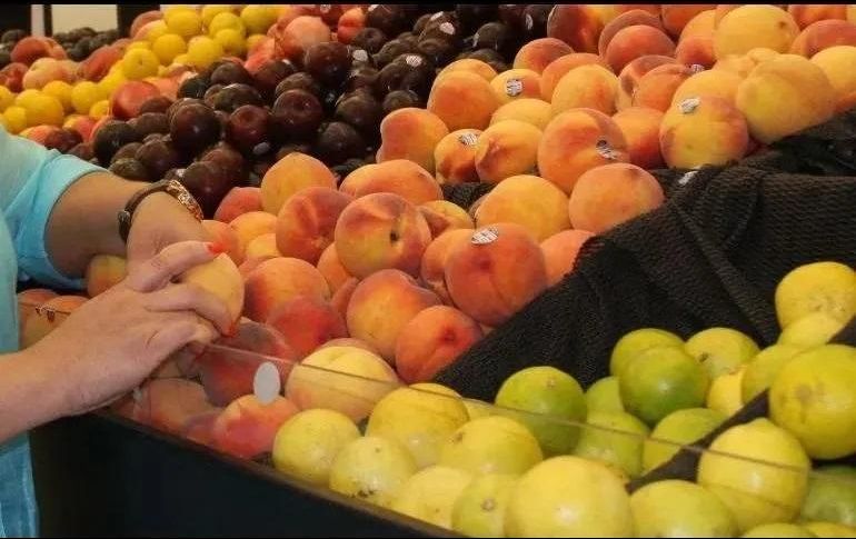 Adquiere tu canasta básica a los precios más bajos acudiendo al Martes de Frescura. EFE / ARCHIVO