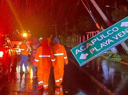 No hay comunicación en varios municipios de la Costa Chica, pero en Copala, Florencio Villarreal, Cuajinicuilapa, Ometepec y Marquelia solo se reportaron daños materiales. ESPECIAL / PC GUERRERO