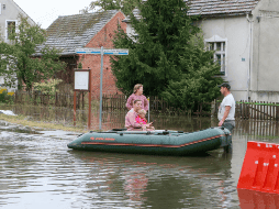 Las lluvias torrenciales fueron al menos un 7 % más fuertes por el cambio climático. EFE / ARCHIVO