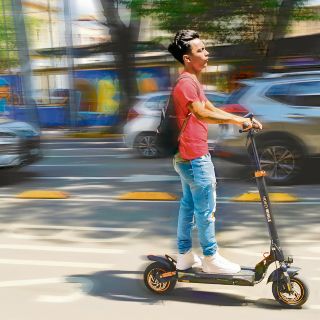 Guadalajara aprueba reglas para usar patines eléctricos