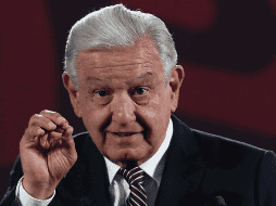 López Obrador comentó que sigue durmiendo en Palacio Nacional, ante la próxima entrega de la banda presidencial a Claudia Sheinbaum, el próximo 1 de octubre. EFE / M. Guzmán