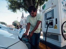 Las marcas competentes buscan sacar nuevos modelos que se posicionen como el más barato de México. EL INFORMADOR / ARCHIVO