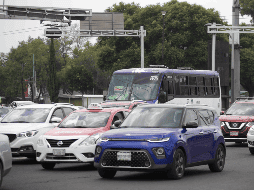 No cumplir con el reemplacamiento puede acarrear una multa de hasta 20 veces la Unidad de Medida y Actualización (UMA) vigente. SUN / ARCHIVO