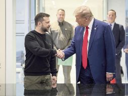 Volodímir Zelenski y Donald Trump, tras su reunión ayer. EFE