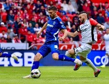 El conjunto de los rojinegros del Atlas sigue en caída libre, ahora cayeron por goleada ante los Diablos Rojos del Toluca por marcador de 4-1 en el partido correspondiente de la jornada 10 del Apertura 2014. IMAGO7