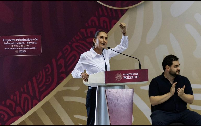 Esta mañana, el presidente de Colombia, Gustavo Petro, arribó al AIFA  para asistir a la investidura de Sheinbaum. SUN/H. Salvador.