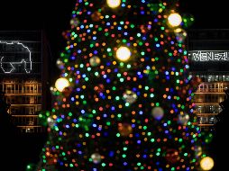 En un mensaje televisado, el presidente de Venezuela, Nicolás Maduro, anunció el adelanto de las fiestas navideñas: “Y por eso este año, en homenaje a ustedes, en agradecimiento a ustedes, voy a decretar el adelanto de la Navidad para el 1 de octubre. EFE/ M.Gutierrez