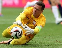 El Barça señaló que el acuerdo con Wojciech Szczęsny es hasta el final de la temporada. AFP / ARCHIVO