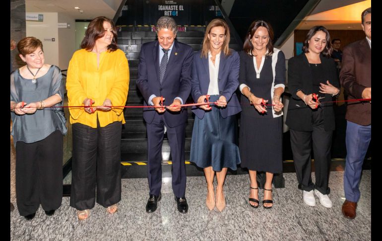 Blanca Garza, Cecilia Ibarra, Juan José Frangie, Martha Moragrega, Josefina Barragán y María Gómez. GENTE BIEN JALISCO/ Jorge Soltero