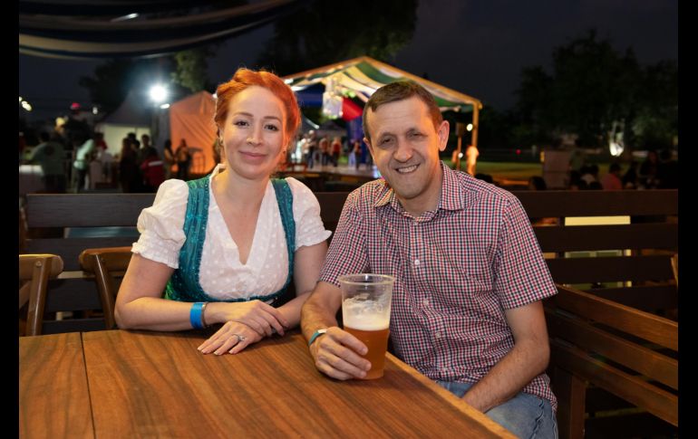 Doree y Martin Volk en ela primera edición del Otoñobierfest. GENTE BIEN JALISCO/ Christian Pérez