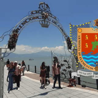 ¿Qué significan los elementos en el escudo de armas de Chapala?