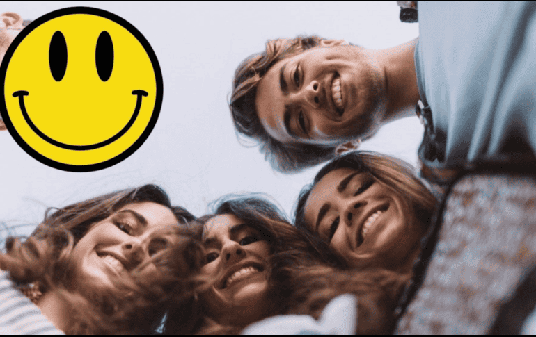 Todos podemos contribuir a hacer del mundo un lugar más amable y feliz con una sonrisa. FREEPIK /  VECTORSTOCK