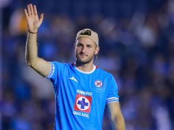 Giménez habló sobre el tema de Fernando Gago y su posible salida de Chivas para ser el nuevo entrenador del equipo argentino Boca Juniors. Imago7