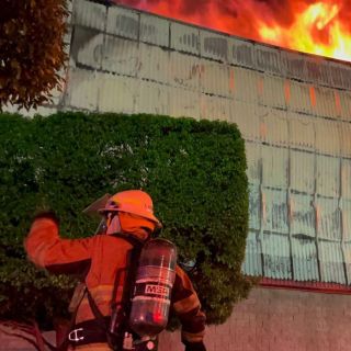 Se incendia supermercado en plaza comercial de Zapopan