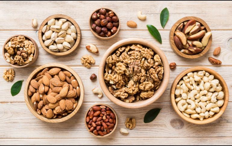 Incluir almendras en la dieta no solo aporta beneficios nutricionales, sino que también ofrece una deliciosa manera de diversificar las comidas. CANVA