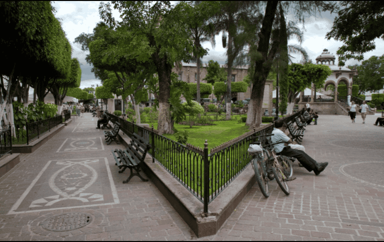 Tlaquepaque es famoso por sus calles empedradas, sus galerías de arte y su vibrante escena de mercado. CORTESÍA