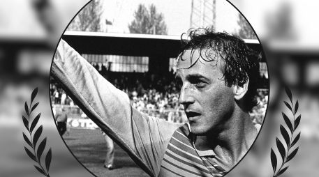 Johan Neeskens brilló en el Ajax de Ámsterdam y fue uno de los jugadores favoritos de la afición culé como titular en el Barcelona de Johan Cruyff. ESPECIAL, EFE / ARCHIVO