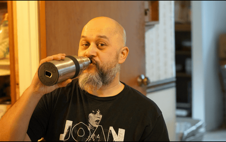 Algunas iniciativas incluyen campañas de sensibilización, charlas sobre la salud capilar y encuentros entre personas que comparten esta característica.  UNSPLASH/Jeffrey F Lin