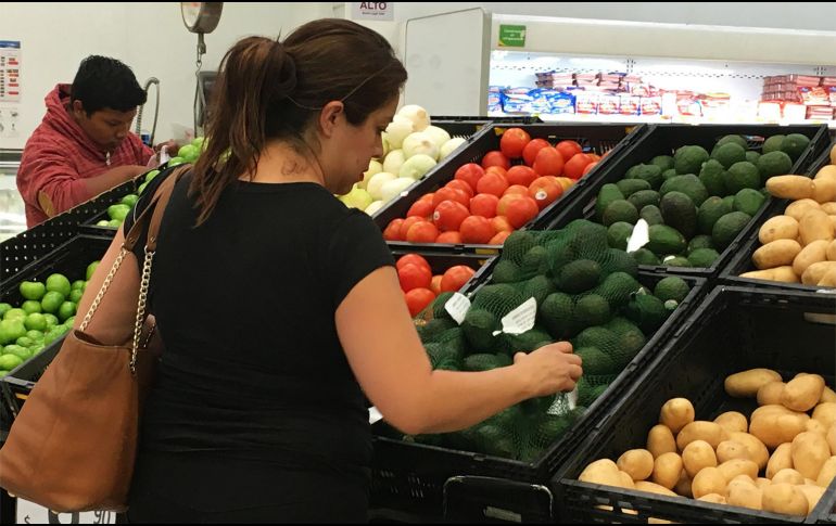 Los ácidos grasos omega-3, que también se encuentran en abundancia en el aguacate, son esenciales para el correcto funcionamiento de las células cerebrales. NTX / ARCHIVO