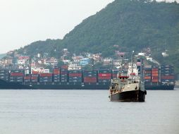 De acuerdo con especialistas las navieras están pagando entre 30 y 50 mil dólares por día por cada barco detenido, sumando pérdidas diarias de aproximadamente 600 mil dólares. EL INFORMADOR/ARCHIVO.