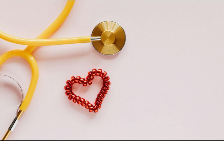 Este compuesto ayuda a fortalecer el sistema inmunológico, prevenir enfermedades del corazón y combatir infecciones. Pexels