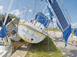 La costa de Tampa aun no se recupera del daño provocado por Helene. AP