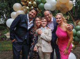 Amaury Vergara, Valeria Bross, Sebastián Bross, Sergio Bross y Gaby Casamadrid. GENTE BIEN JALISCO/ Claudio Jimeno.