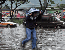 Las lluvias fuertes a muy fuertes podrían ocasionar encharcamientos, inundaciones y deslaves, así como incrementar los niveles de ríos y arroyos. NTX / ARCHIVO