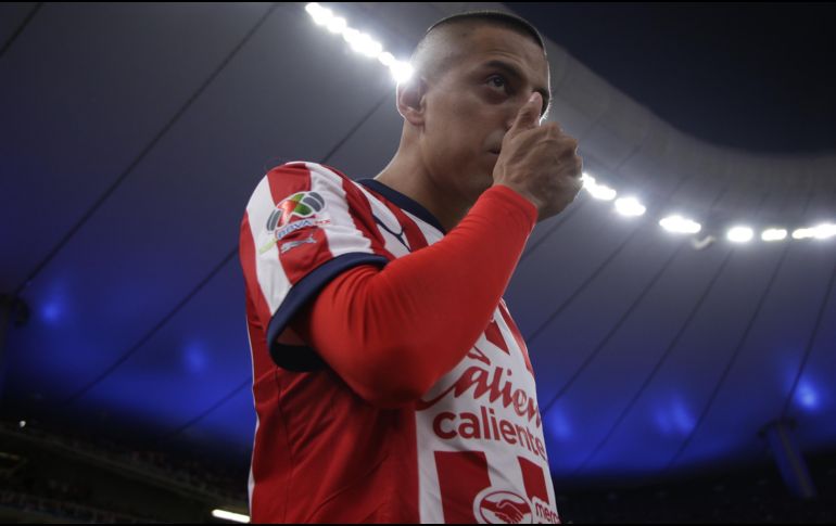 Roberto Alvarado protagonizó un escándalo la semana pasada tras lanzar un petardo el pasado jueves en una rueda de prensa con periodistas que cubrían al equipo. IMAGO7