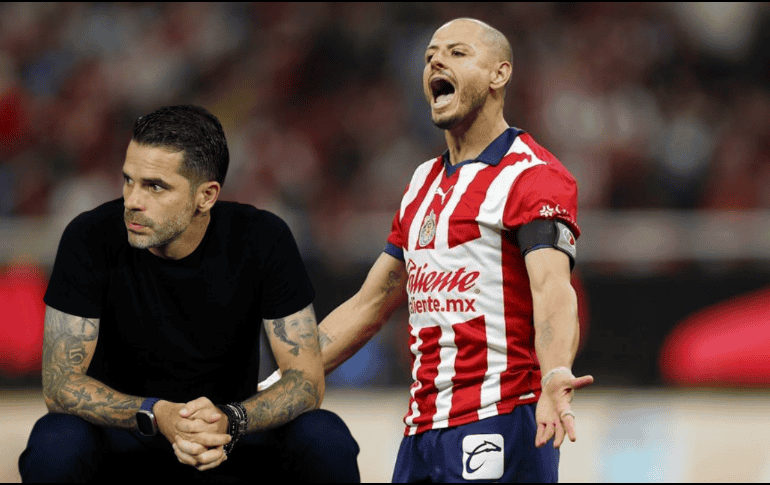 El día de hoy se hizo oficial la salida de Fernando Gago de Chivas, lo cual ha provocado varias reacciones encontradas también entre sus jugadores. EFE/ ARCHIVO/ ESPECIAL