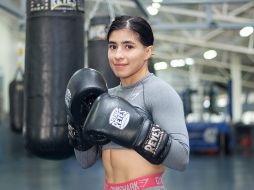 Fanny Alegría. La boxeadora jalisciense peleará el próximo 25 de octubre; posa para este medio desde su lugar de entrenamiento. EL INFORMADOR/H. Figueroa