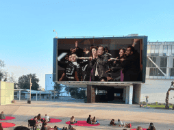 Disfruta de uno de los conciertos más famosos del divo de Juárez, el de 'Mis 40 en Bellas Artes'. ESPECIAL/EL INFORMADOR/ AP/ ARCHIVO.