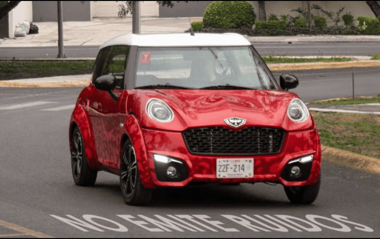 La marca mexicana Zacua, cuya planta de ensamblaje se encuentra en Puebla, lanzó al mercado en 2018 una línea de coches eléctricos. Zacua