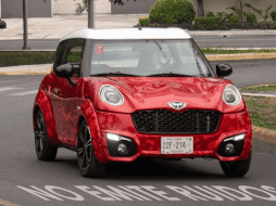 La marca mexicana Zacua, cuya planta de ensamblaje se encuentra en Puebla, lanzó al mercado en 2018 una línea de coches eléctricos. Zacua