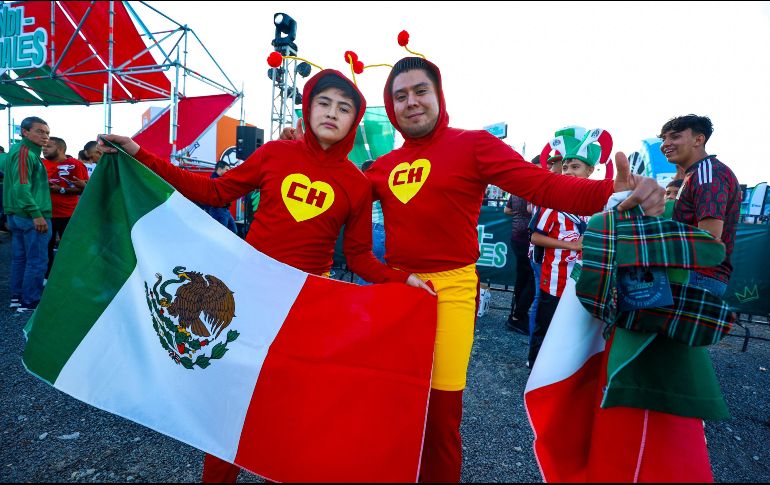 Miles de aficionados hicieron el viaje con el objetivo de ver triunfar a México en casa ante Estados Unidos. EL INFORMADOR/ A. NAVARRO.