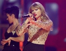 Taylor Swift no solo es una cantante talentosa, sino también una de las artistas más inteligentes en cuanto a su manejo de la industria musical y la relación con sus fans. REUTERS.