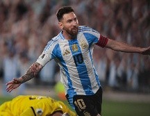 Messi amplió a 112 su marca como artillero histórico de Argentina. EFE/L. Gozález