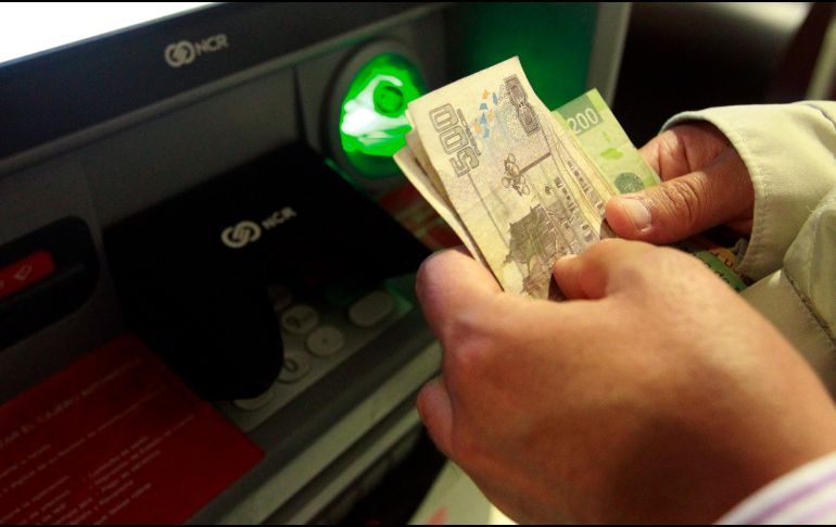 Pago de aguinaldo a adultos mayores. EL INFORMADOR/ARCHIVO