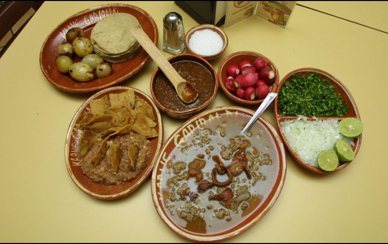 No es de sorprender que la carne en su jugo se erija como una joya culinaria de Guadalajara. EL INFORMADOR / ARCHIVO